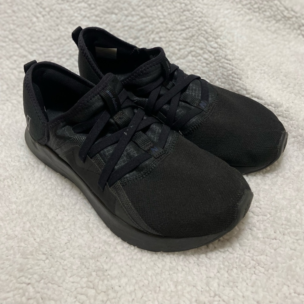NEW BALANCE TENNIS SHOES - DYNASOFT, COLOR - BLACK GOOD CONDITION 🔥🔥🔥